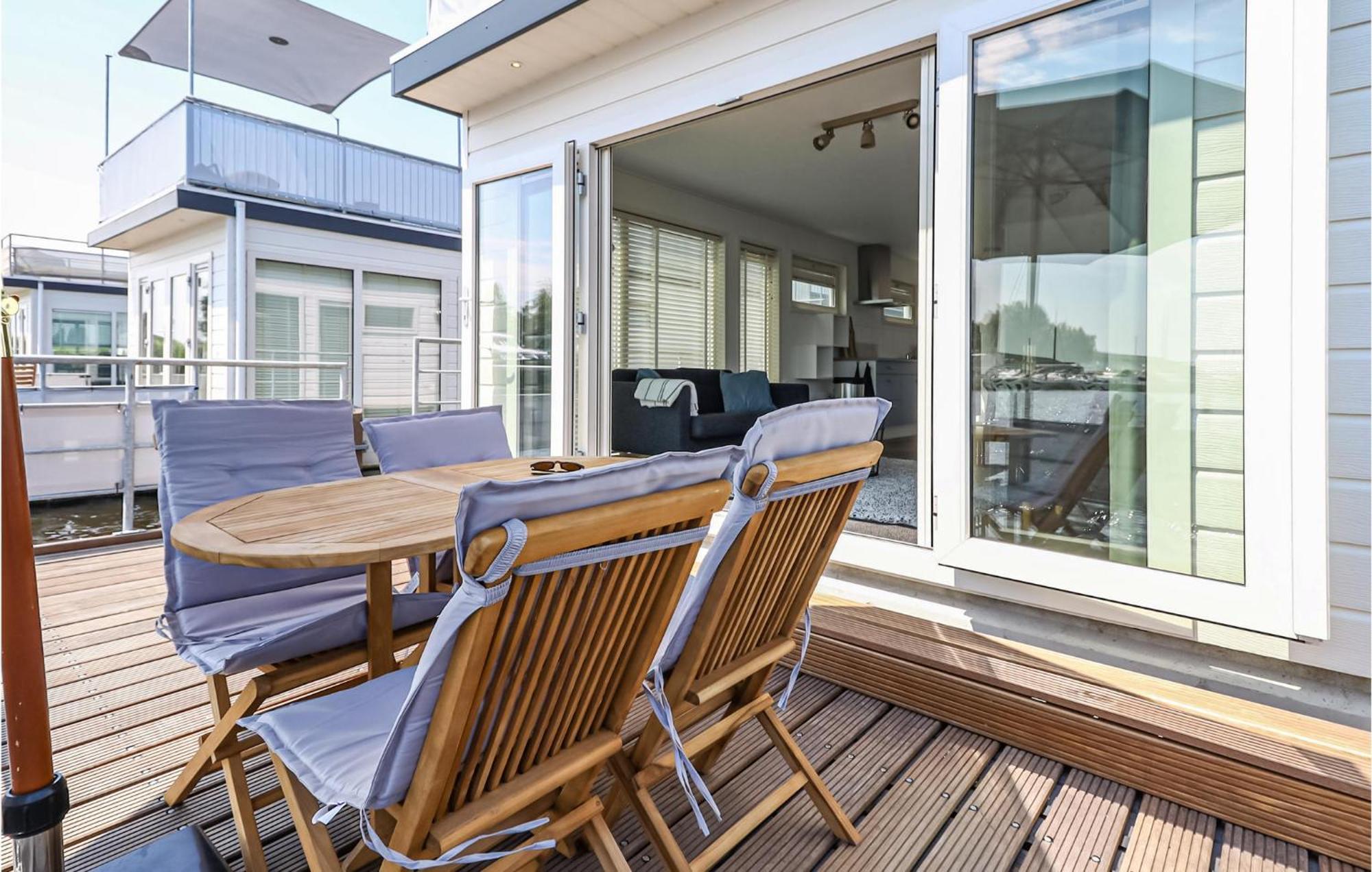 Hotel Aqualiving Aalsmeer Exterior foto