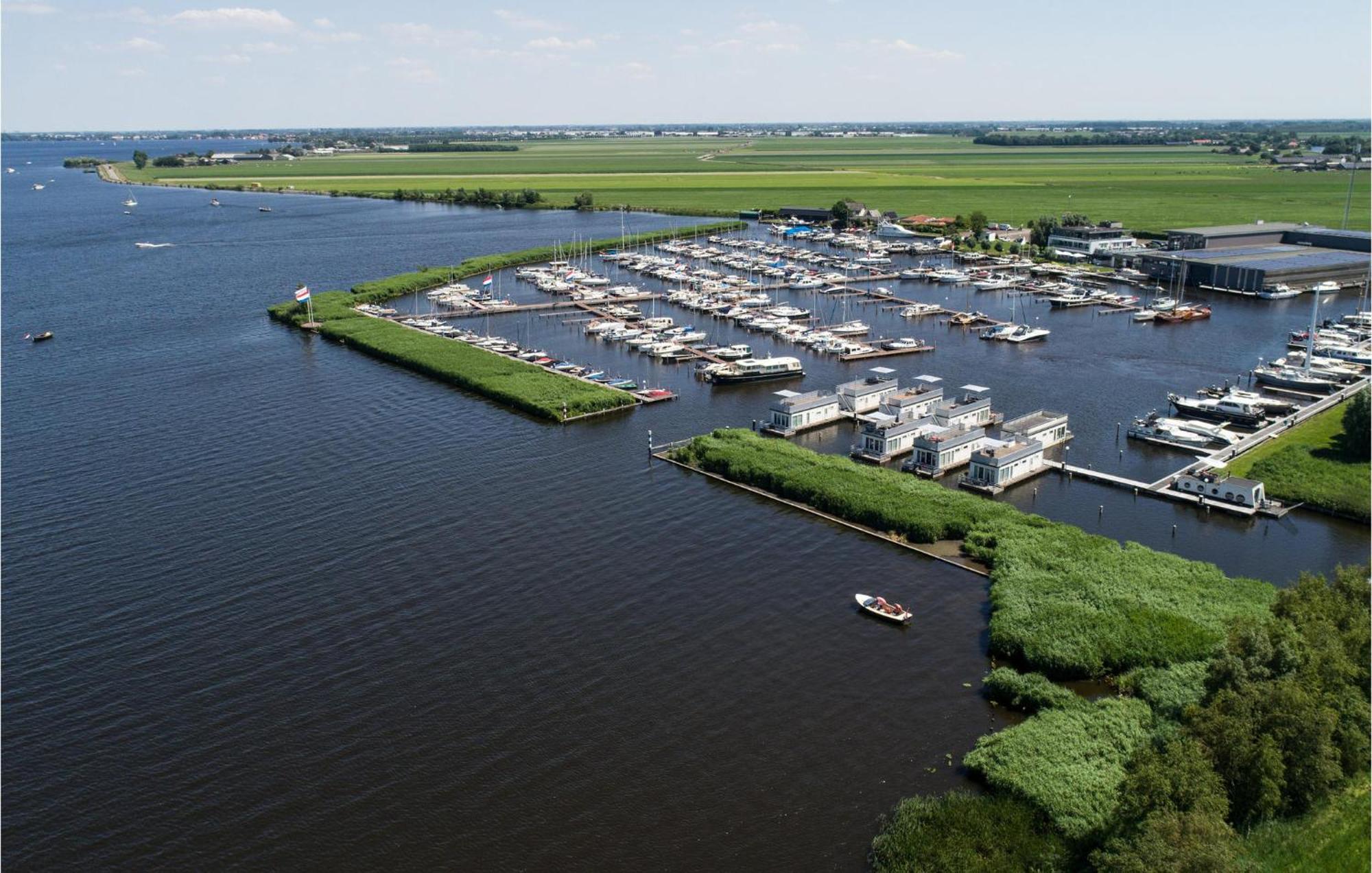 Hotel Aqualiving Aalsmeer Exterior foto