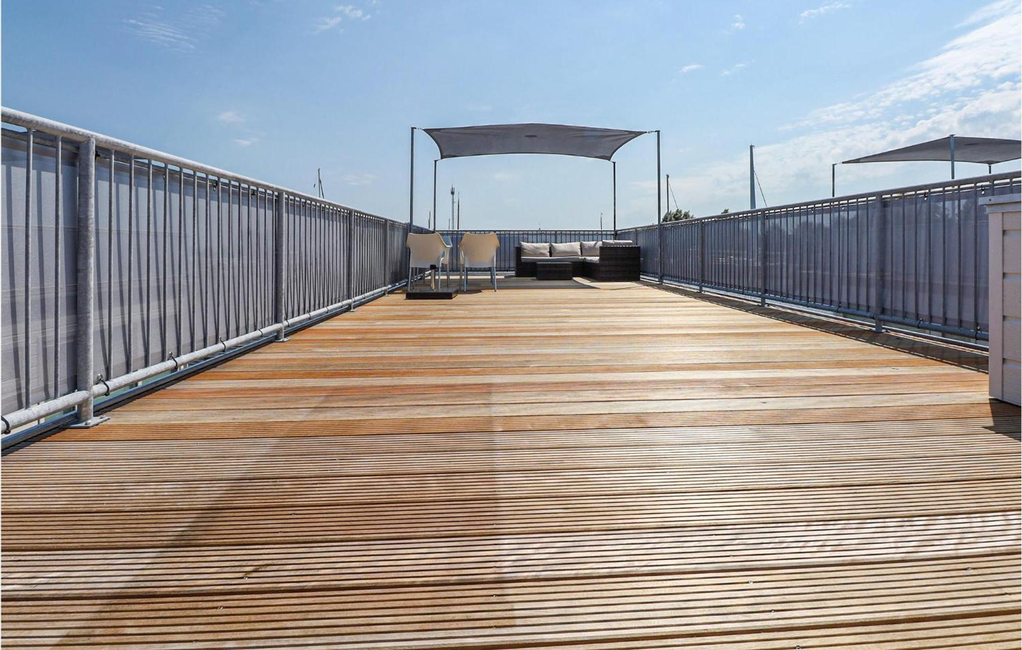 Hotel Aqualiving Aalsmeer Exterior foto